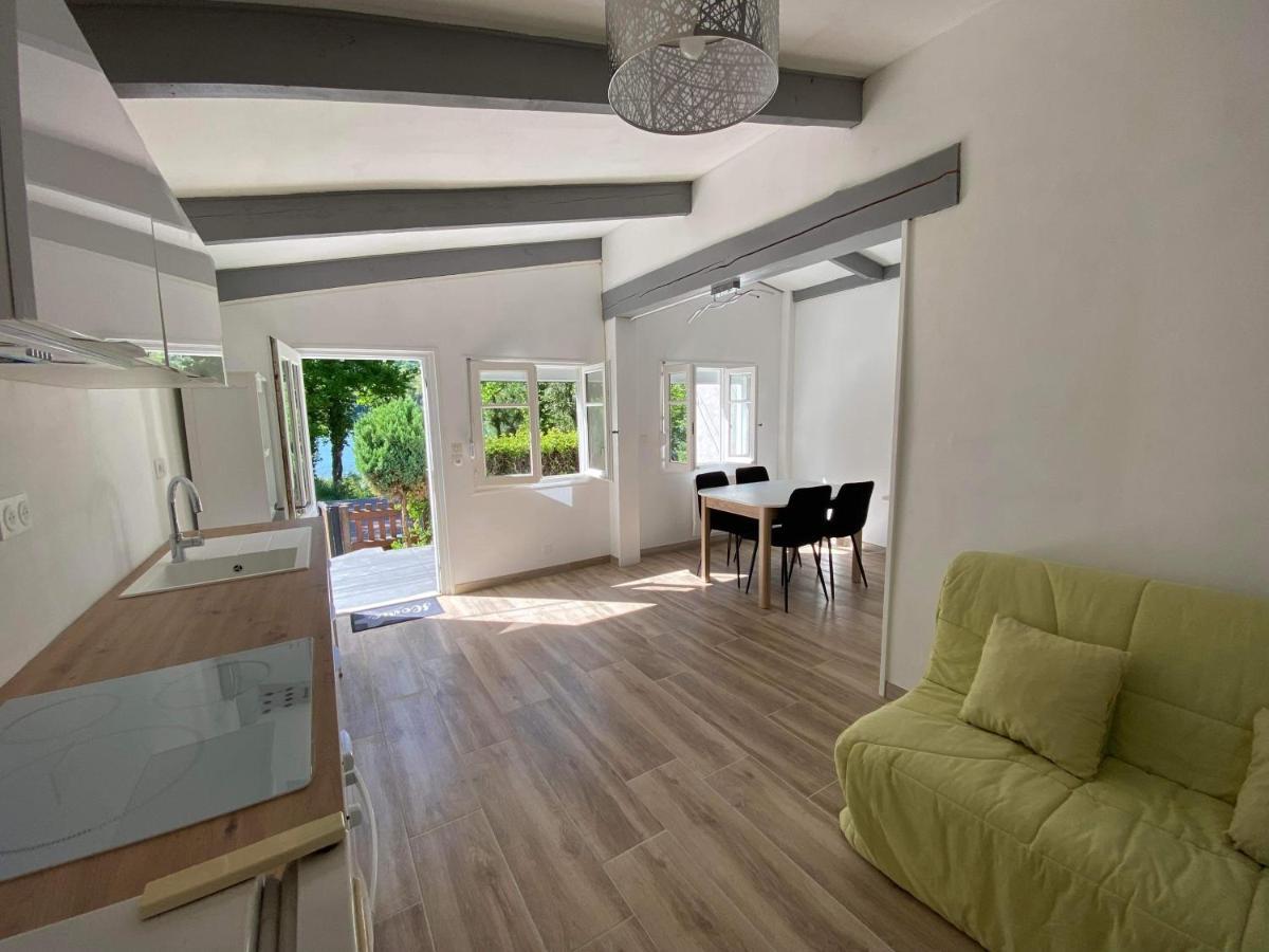 Maison Bord De Lac De Charmes Bannes  Kültér fotó