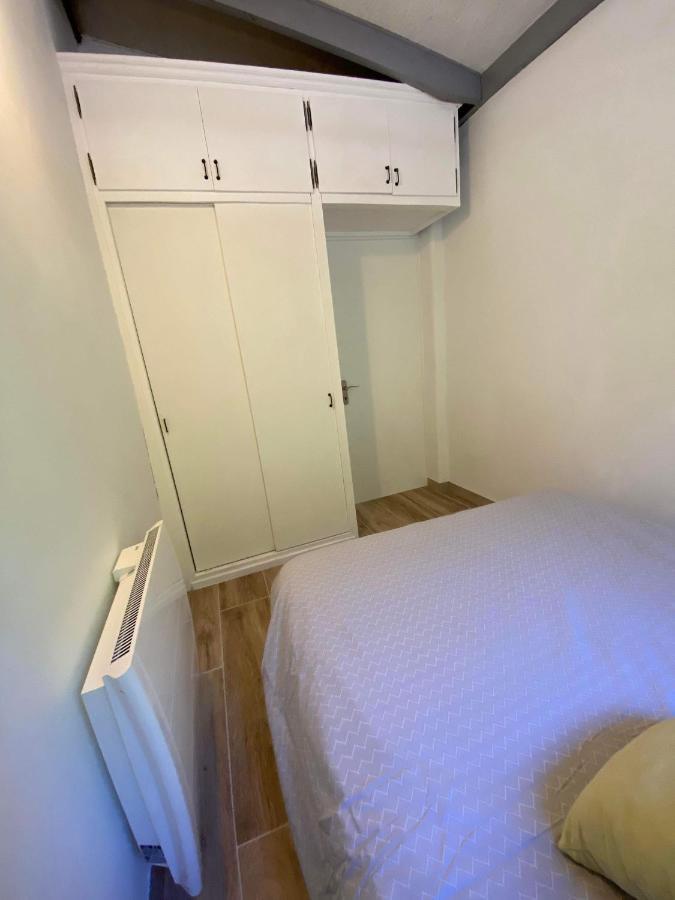 Maison Bord De Lac De Charmes Bannes  Kültér fotó