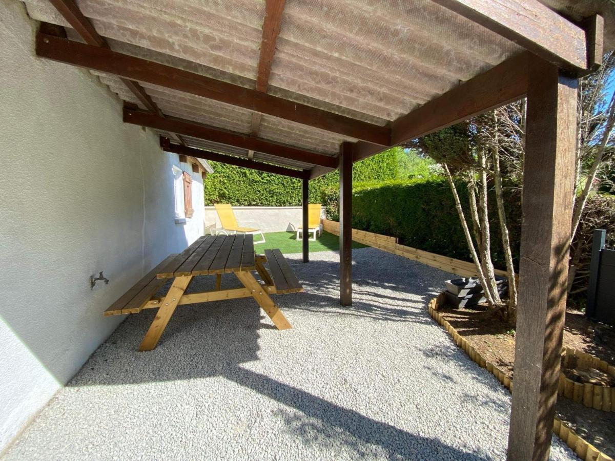 Maison Bord De Lac De Charmes Bannes  Kültér fotó